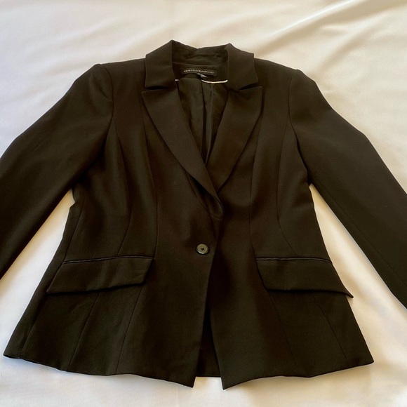 Classic WHBM Blazer - EUC - Picture 2 of 7